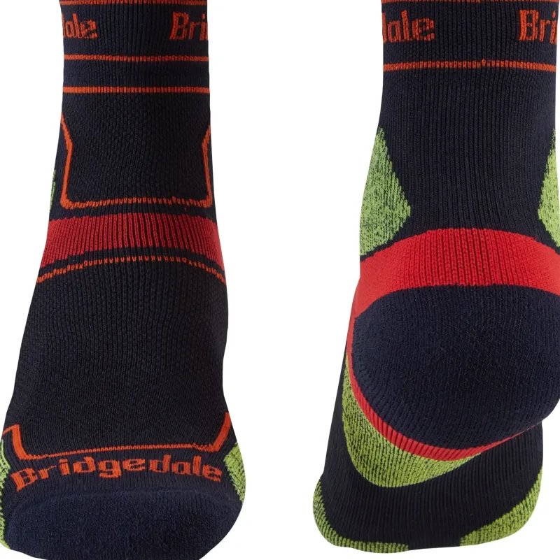 Bridgedale Socks|Socks-Mens Trail Run Ultralight T2 Coolmax Sport 3/4 Crew Sock - Navy