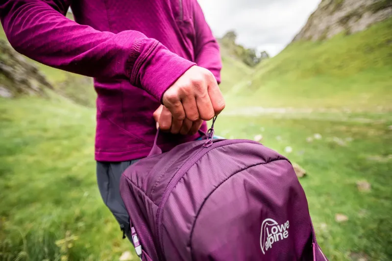 Lowe Alpine Day Packs-AirZone Active 18 Rucksack - Navy