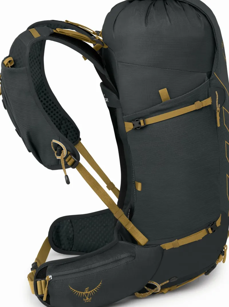 Osprey Fast & Light Rucksacks And Vests-Talon Velocity 30 Rucksack - Dark Charcoal-Tumbleweed Yellow