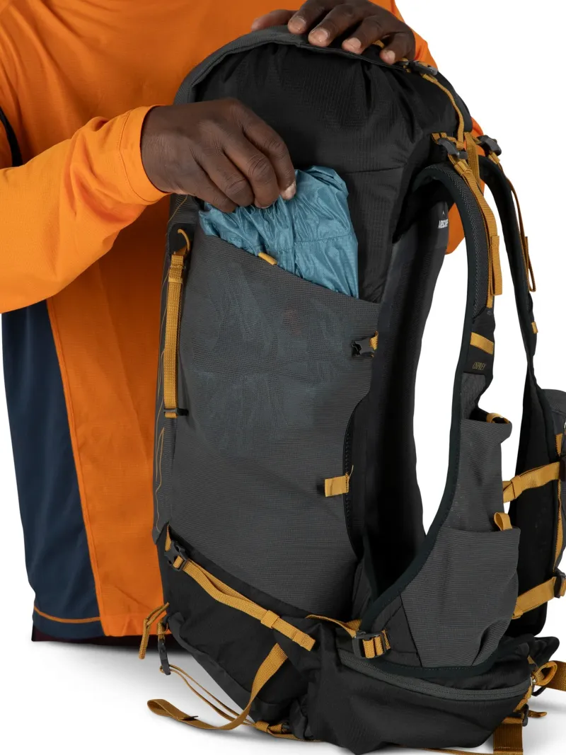 Osprey Fast & Light Rucksacks And Vests-Talon Velocity 30 Rucksack - Dark Charcoal-Tumbleweed Yellow