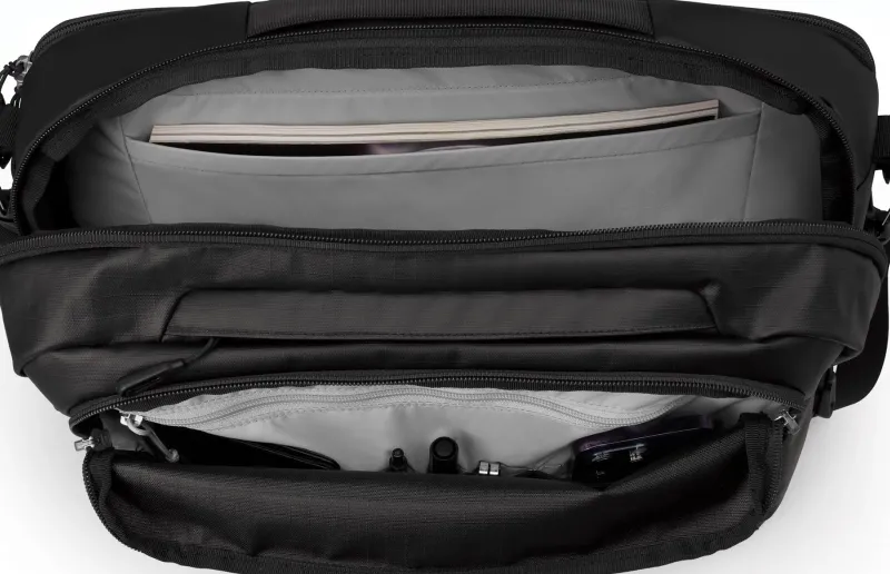 Osprey Luggage & Carry-On-Transporter Carry-On Boarding Bag - Raven Black